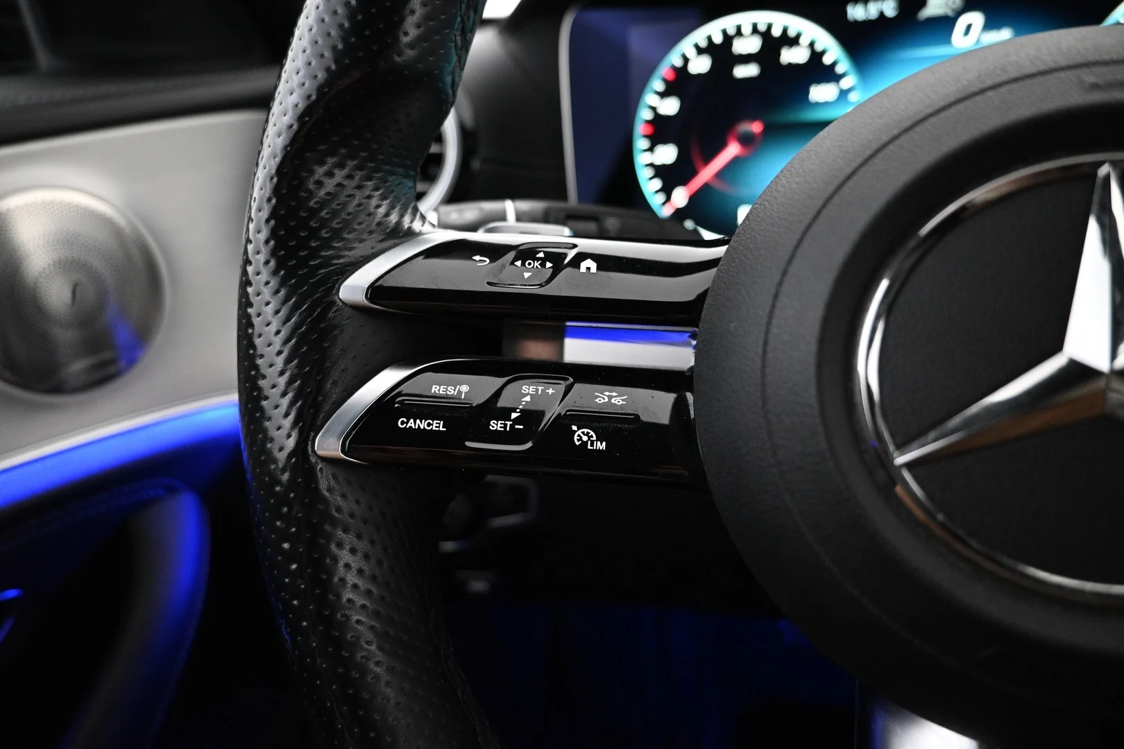 Car Image - 2mMCP9zsi0rx0LpjmGmlSh