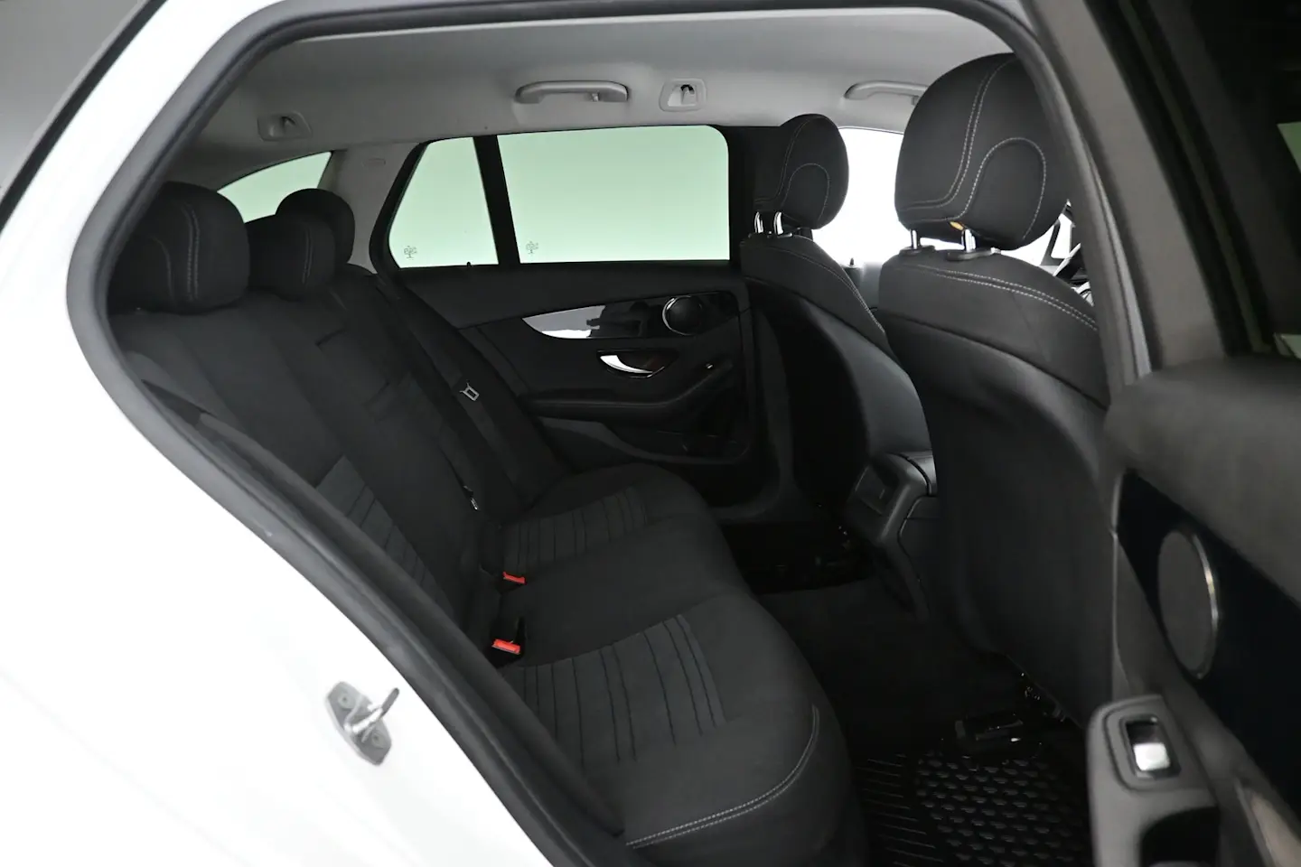 Car Image - 7lRZ0ycyLu7yAIVYkj0iPu