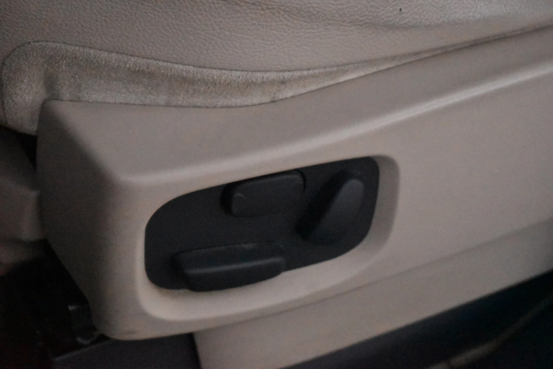 Car Image - ZEkAsc5TcMgAPnhcfie0J