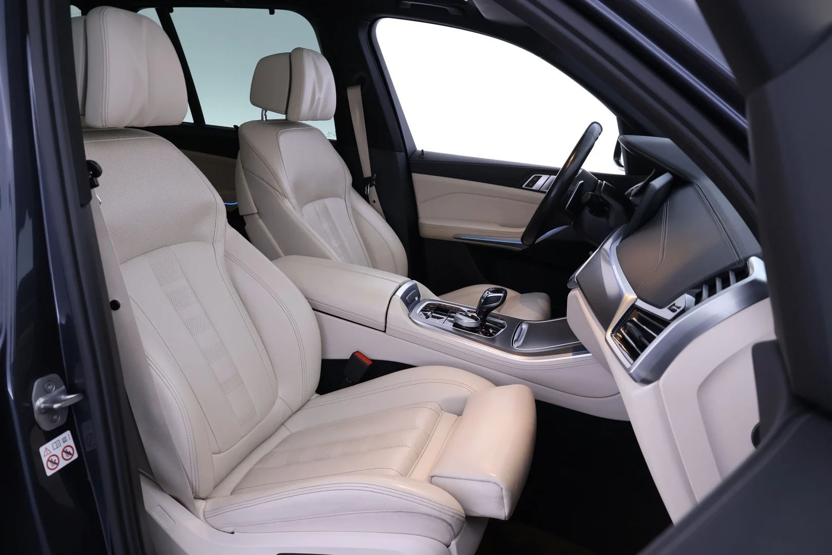 Car Image - 3GdM2d0429dIW2RAhNJqf7