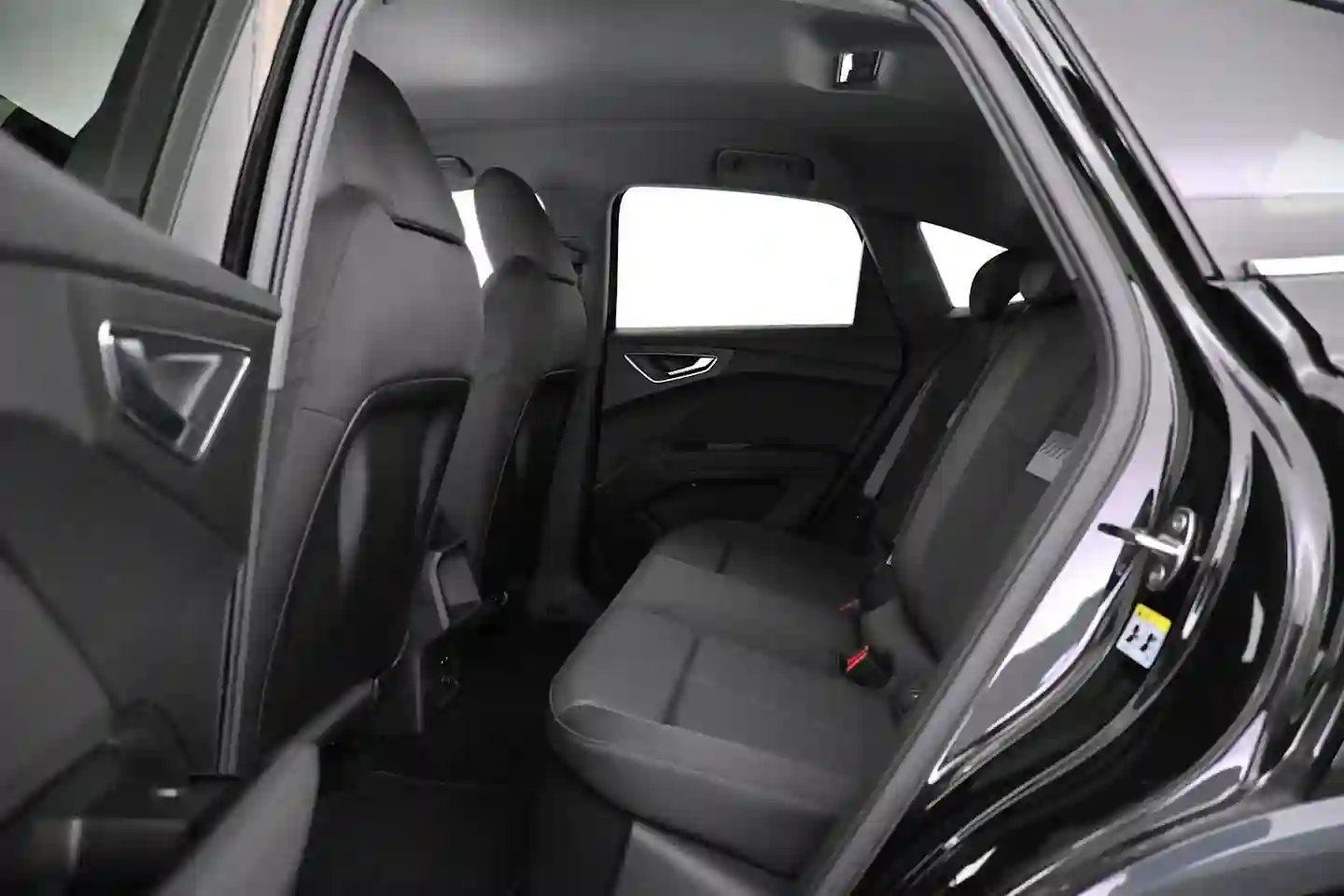 Car Image - 6MiWplxDs9qsCRSJSWO4o8