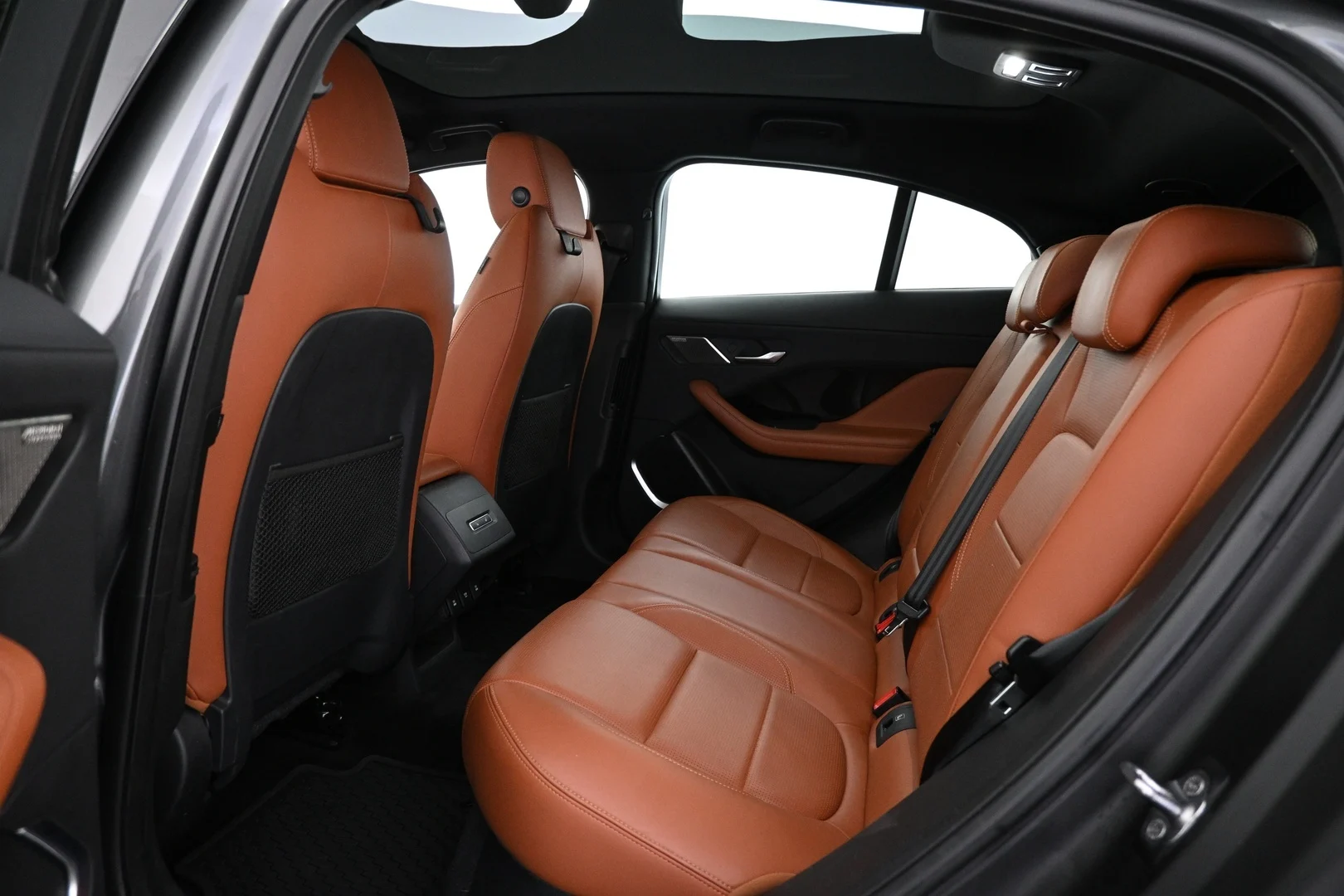 Car Image - 2BmAOpMsEOq77w1SjsHG8t