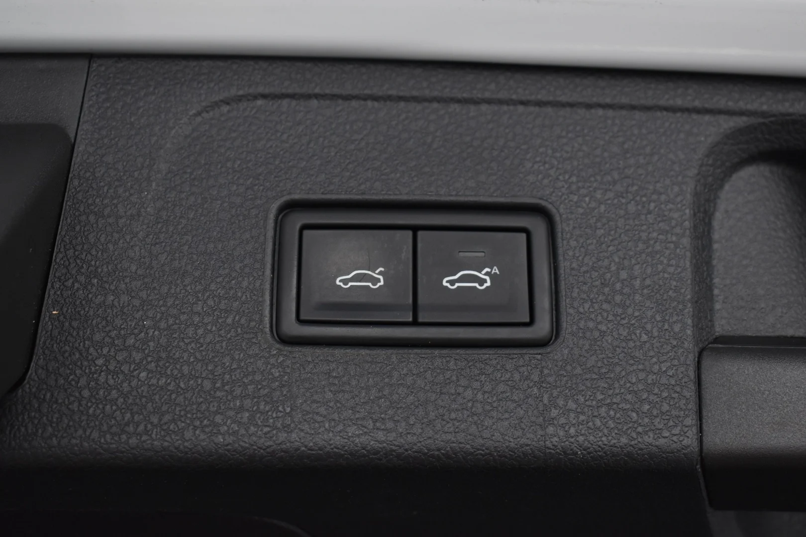 Car Image - 7DHBbwYmtP38o3sdgziBNV