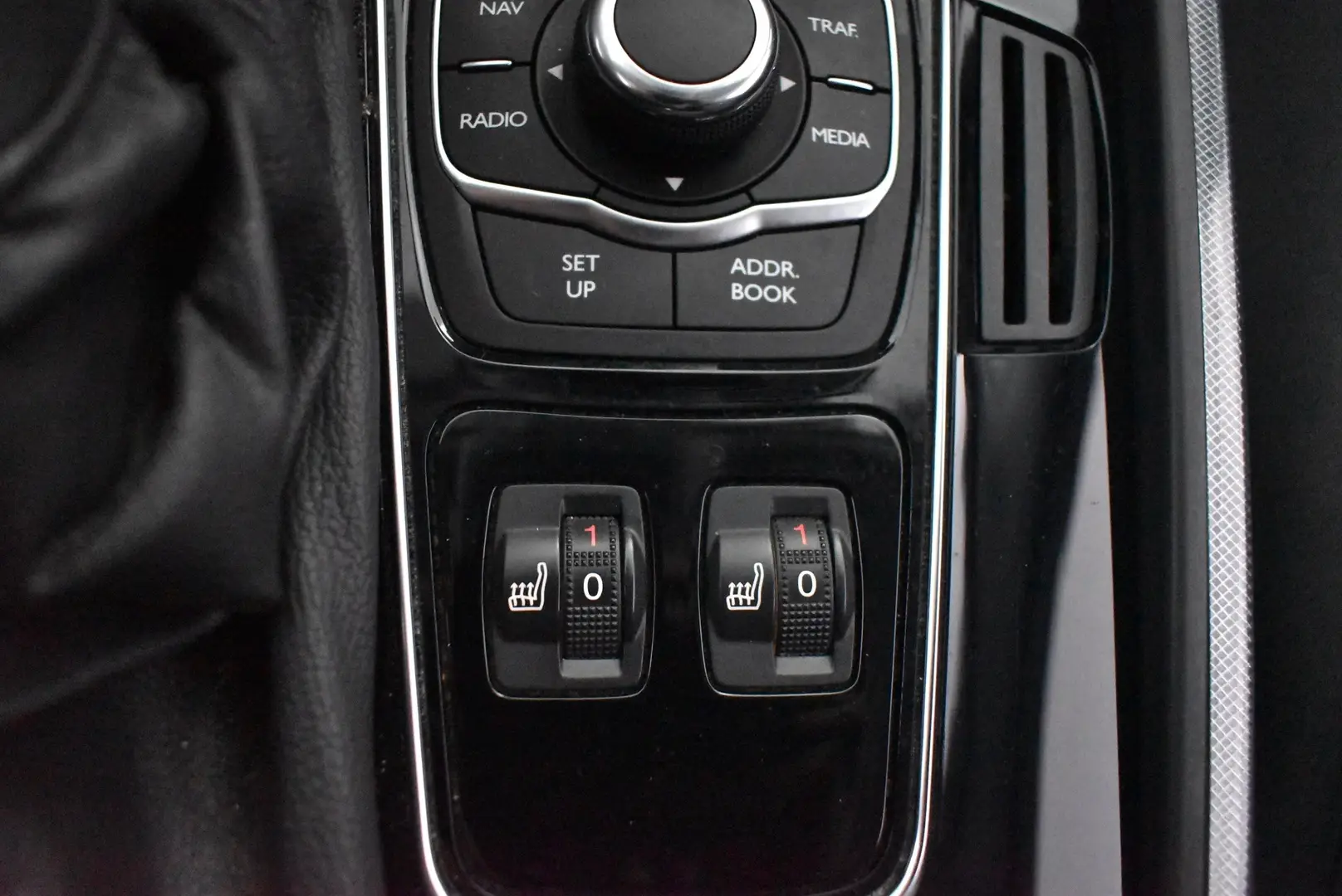 Car Image - 2tmDGw8IKdlUXYlR9Njoeo