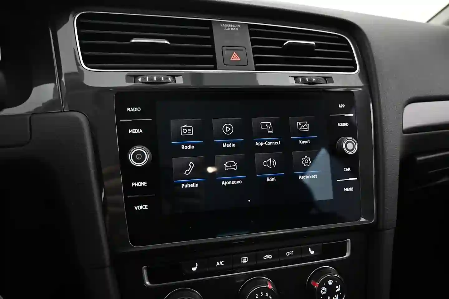 Car Image - 2DR7Ow70Xvn5tIHEfbgVDG