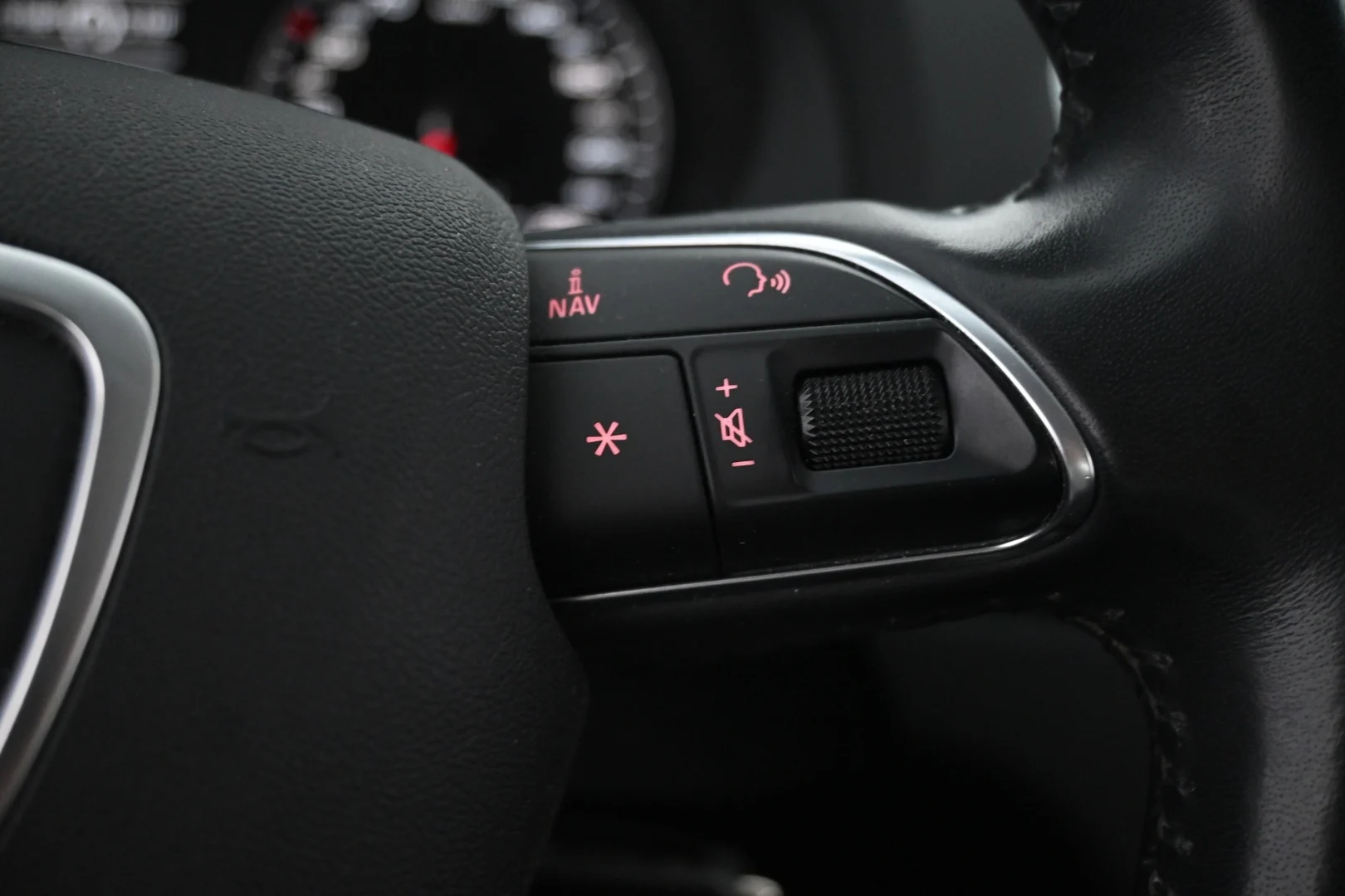 Car Image - 4j3ytmA3wLXlPuF8IjLi1T