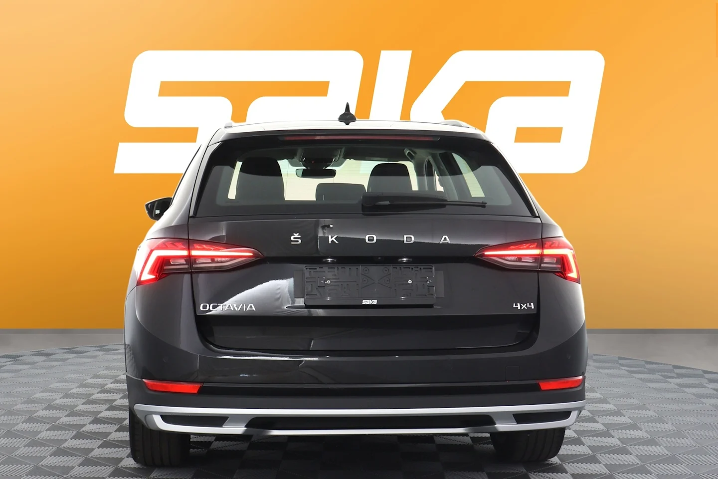 Car Image - 2hOzY5et5VgFlV8DfZG6vr