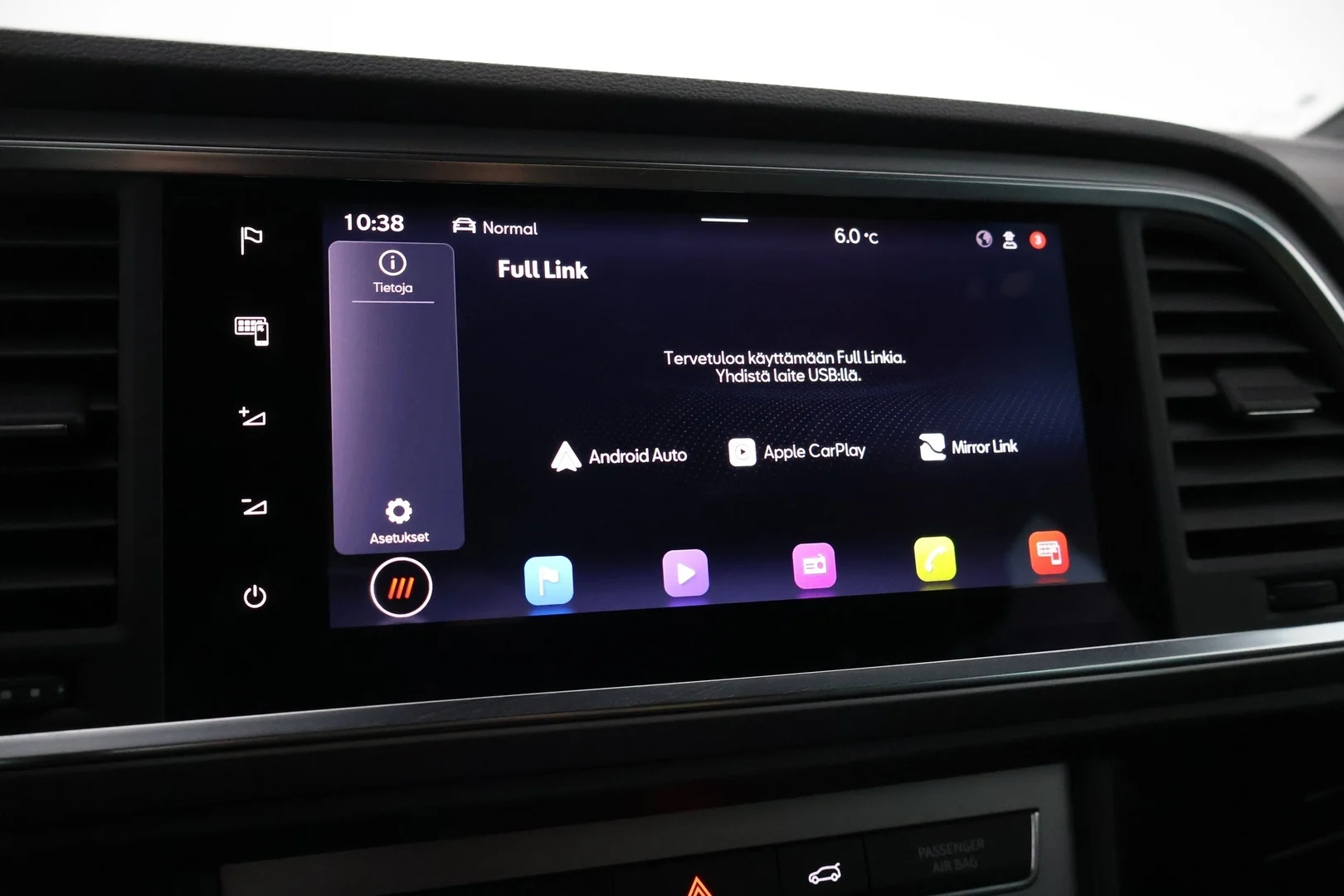 Car Image - 2IDL9CaAIrZQ7dg9oBM20G
