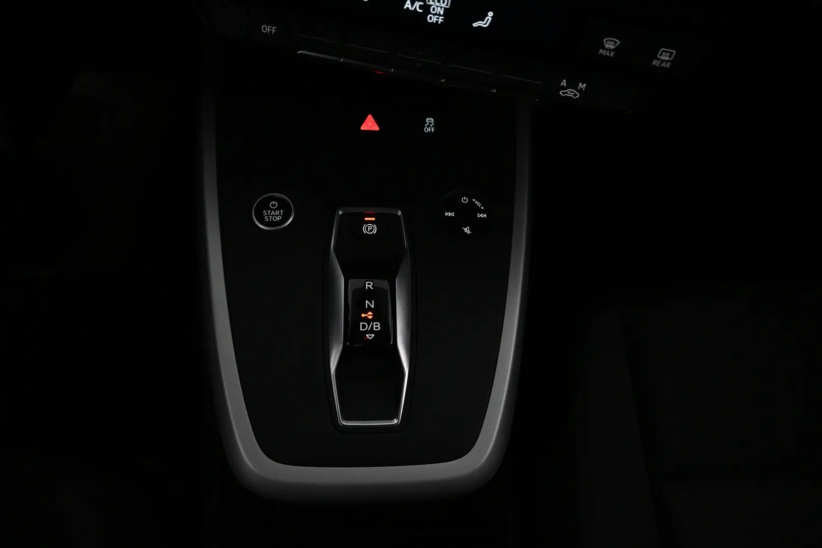 Car Image - 1lfbnyy9TjBaC5UTyFuyGm