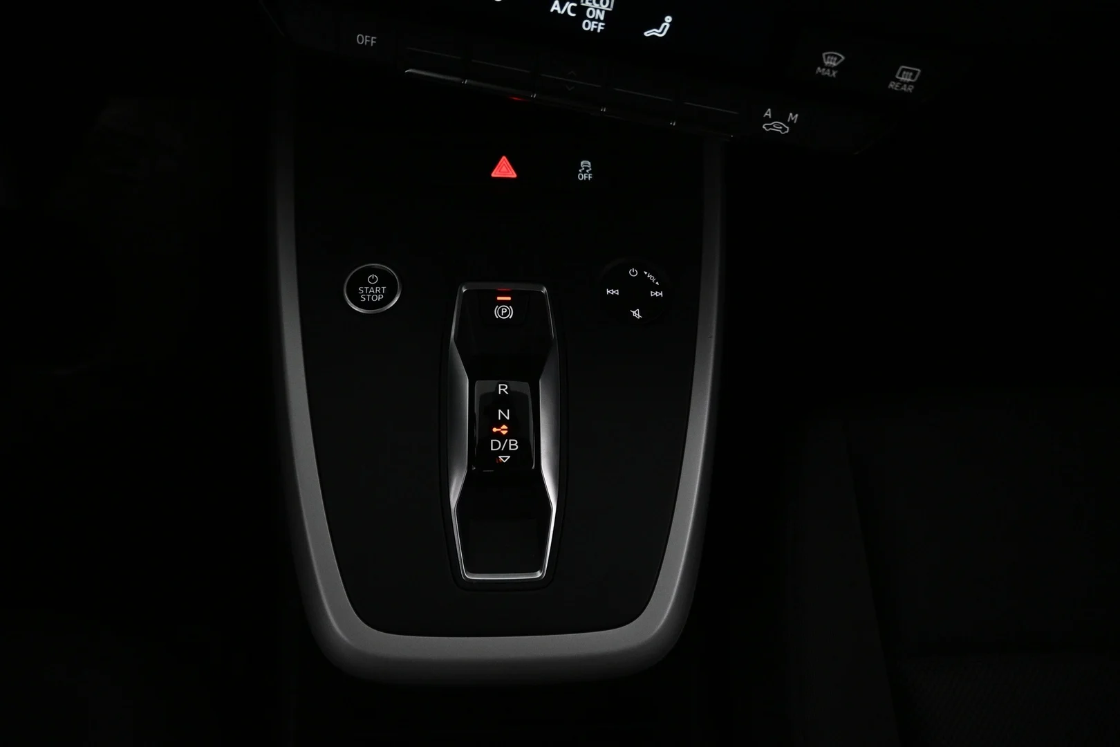Car Image - 1lfbnyy9TjBaC5UTyFuyGm