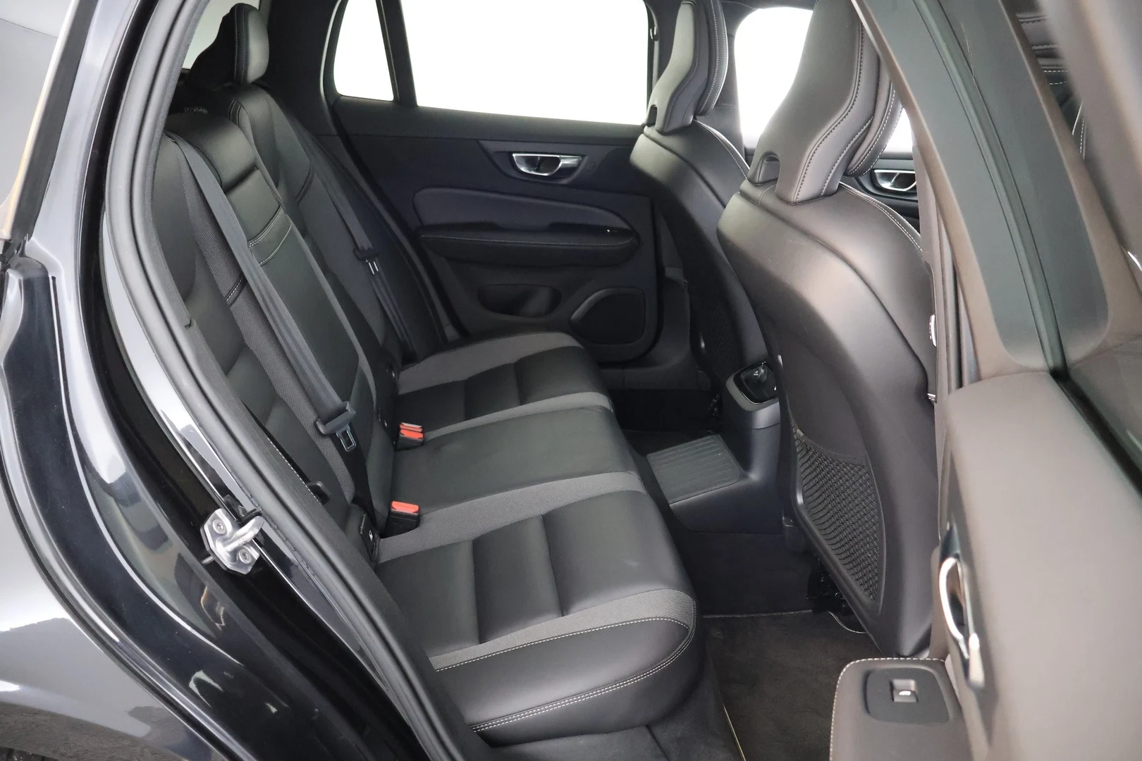 Car Image - z1am2p5GAmRyyYXqFDHx9