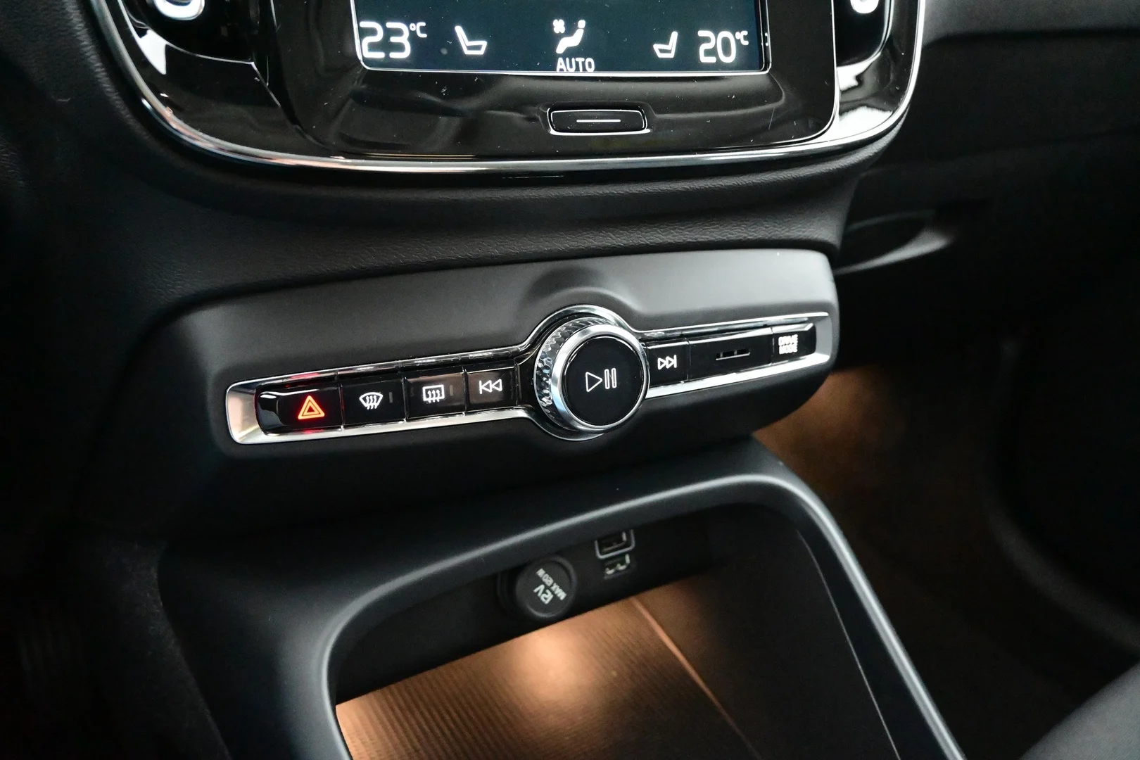 Car Image - Jy6e2egpEmZeZh8yUrA7a