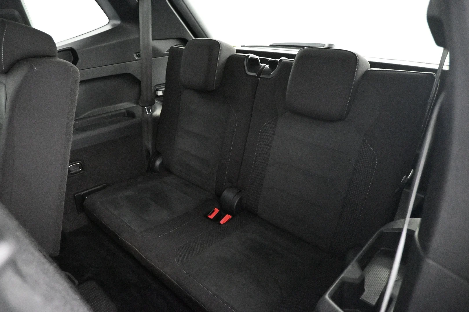 Car Image - 2rKD59vqn5oxNXq1qvcZZr