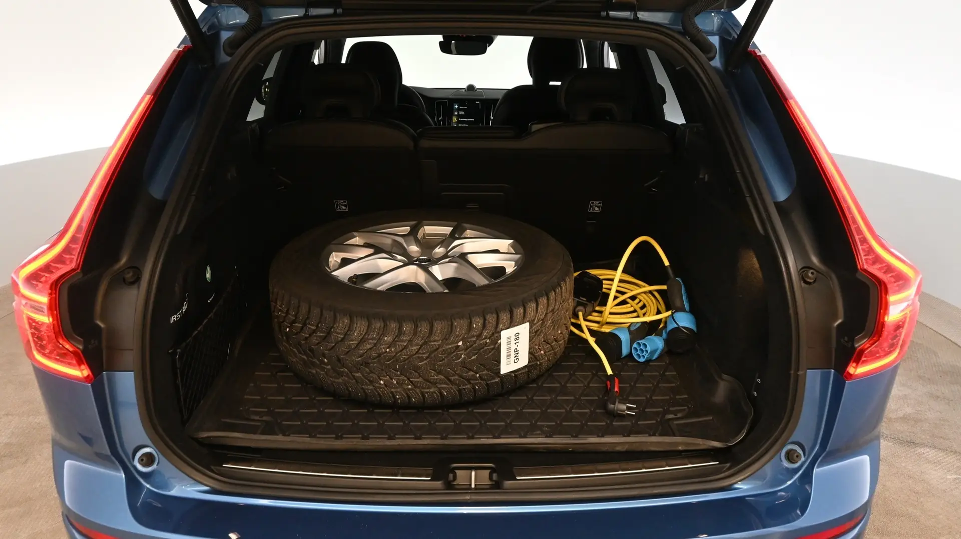 Car Image - 33gfgWDo4y6mFhlbbQwU6J