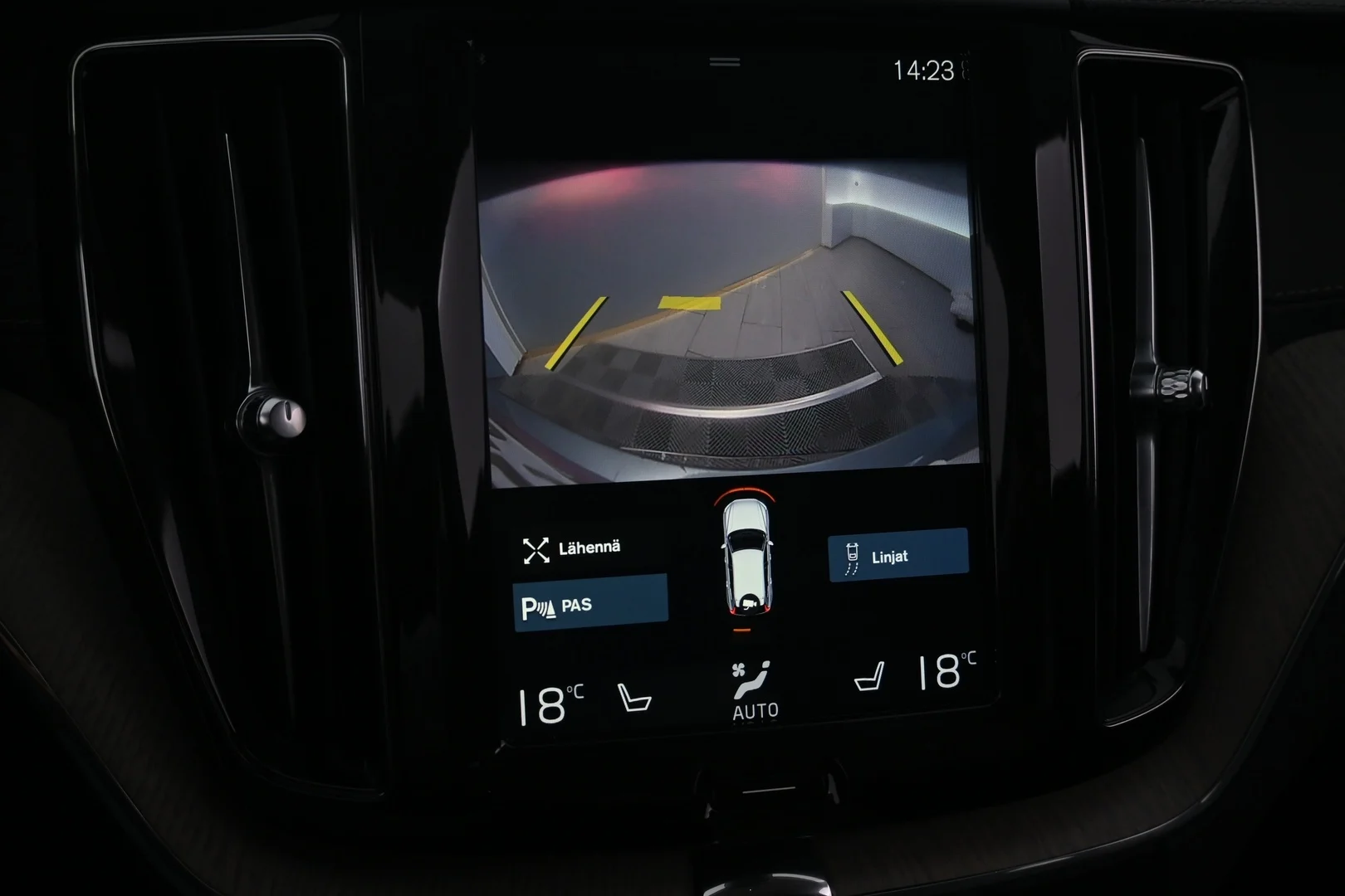 Car Image - 50HmDfjuOl4fXym6D07xak