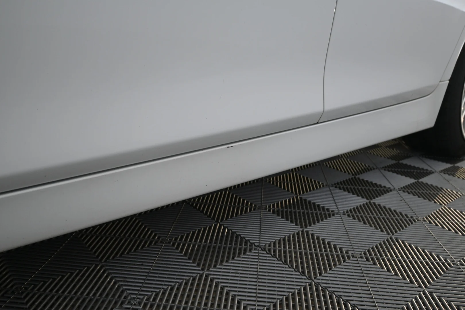 Car Image - 2Nxu3iKaGWjr40NLxiM6di