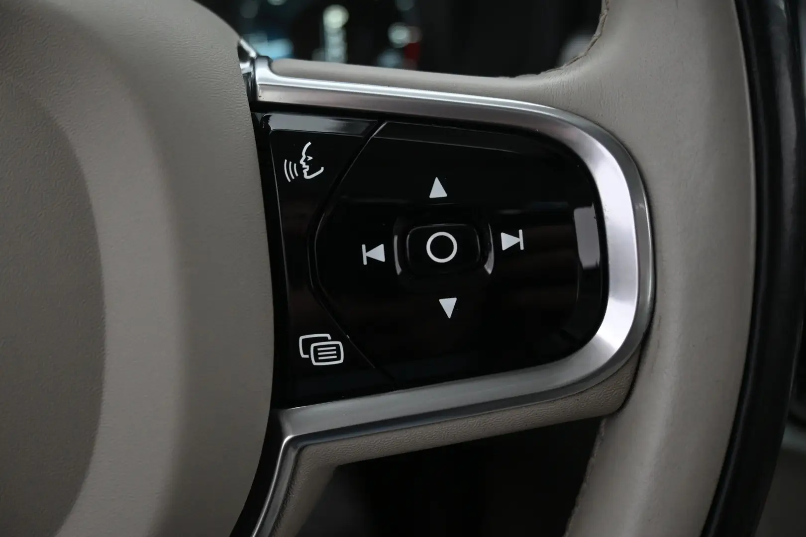 Car Image - 5jOdtWrHWMcKmynxkcQ5D8