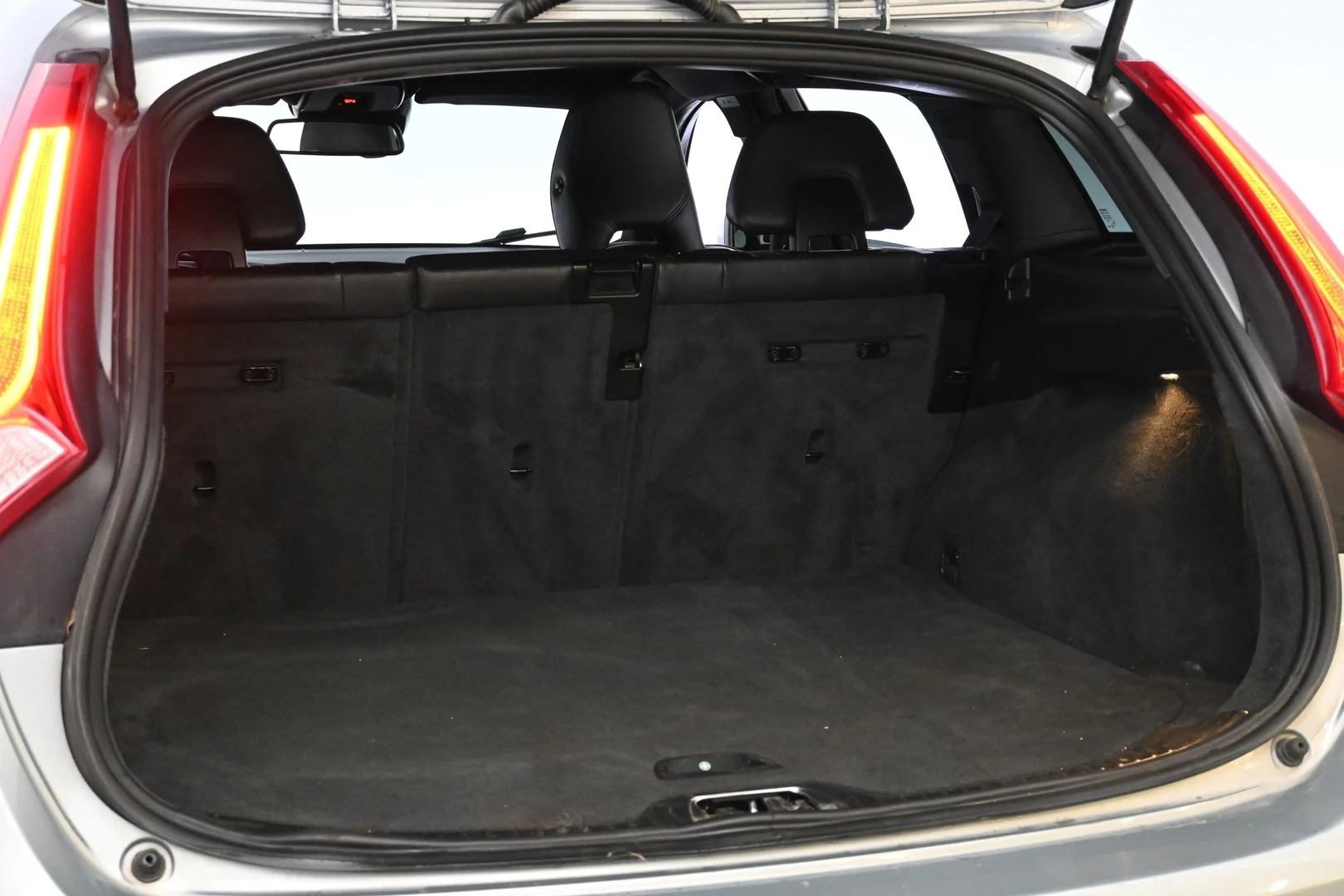 Car Image - 5gOW6otbR2yrBh3I7ttyCd