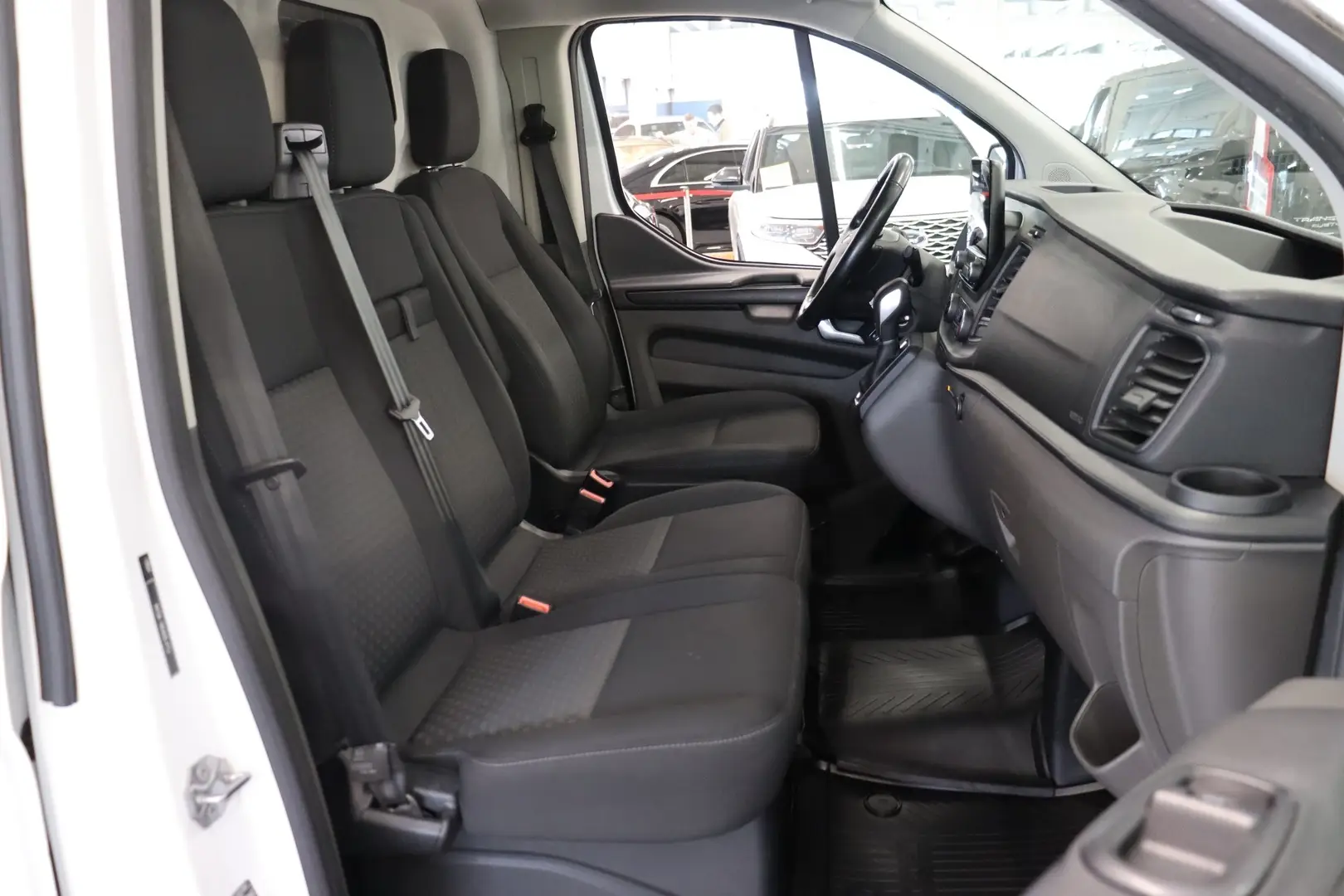 Car Image - 5P5tDsxSnjLXmmbScIv4Lg