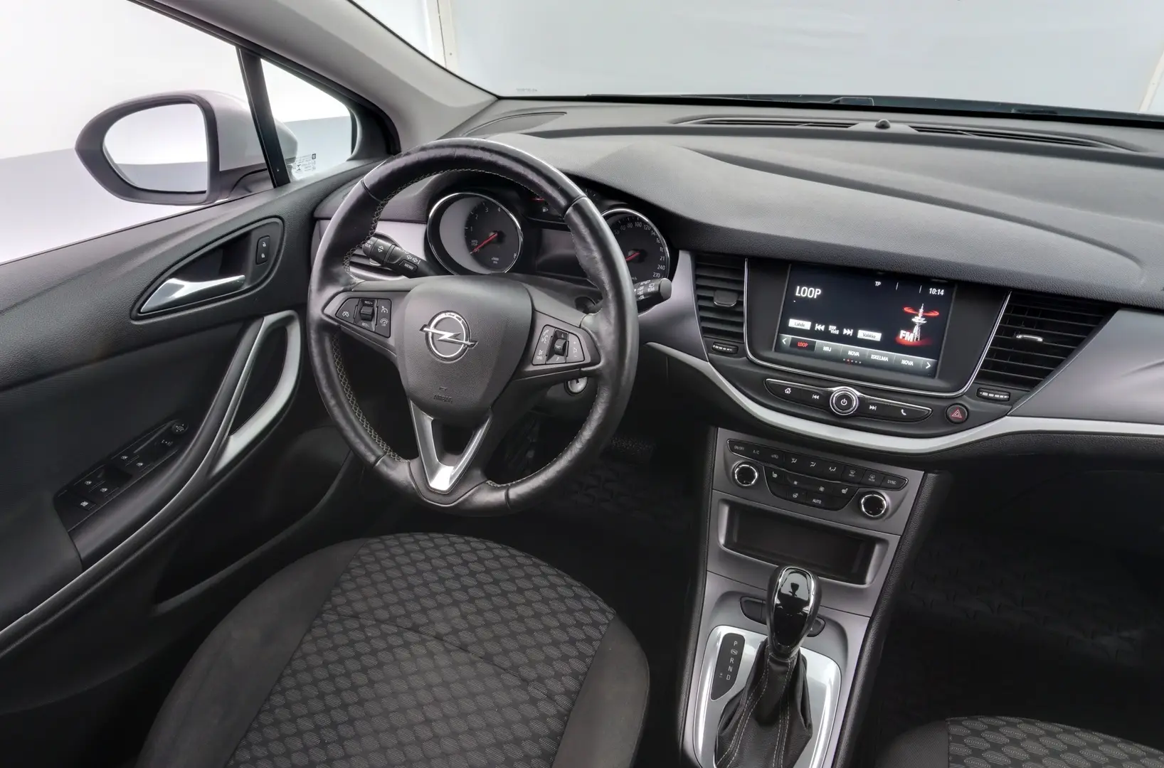 Car Image - 3oYq6ddriD2x0dT4IipkDe