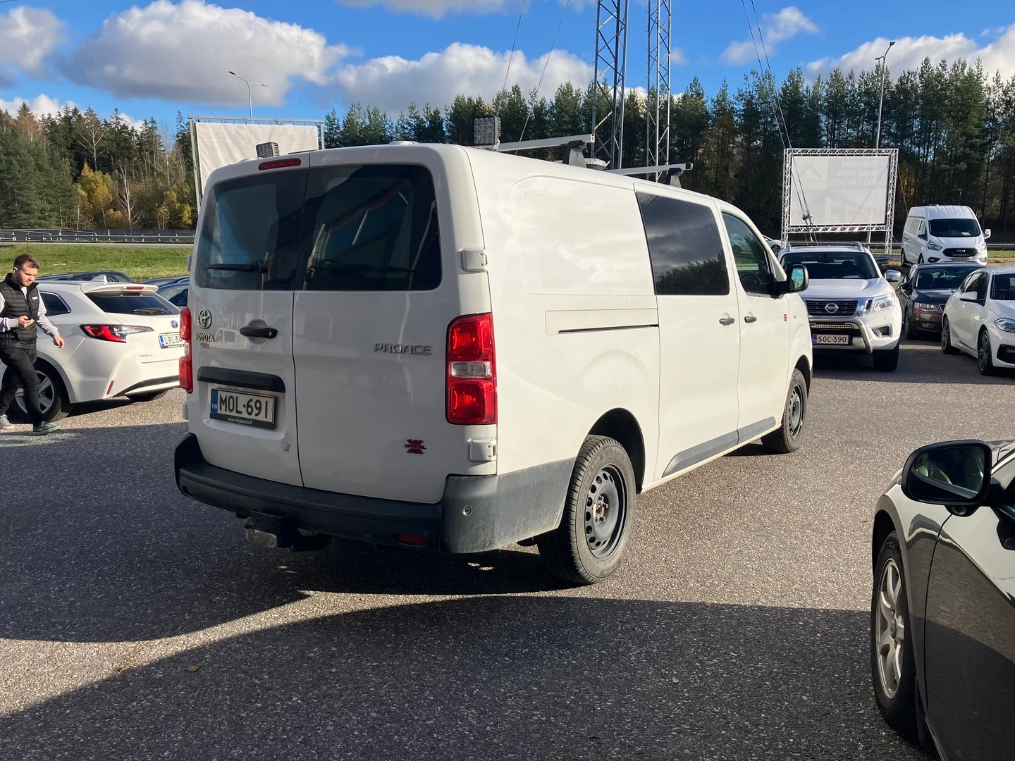 Car Image - 2Q4wGLCwwurtHO63zbLpDY