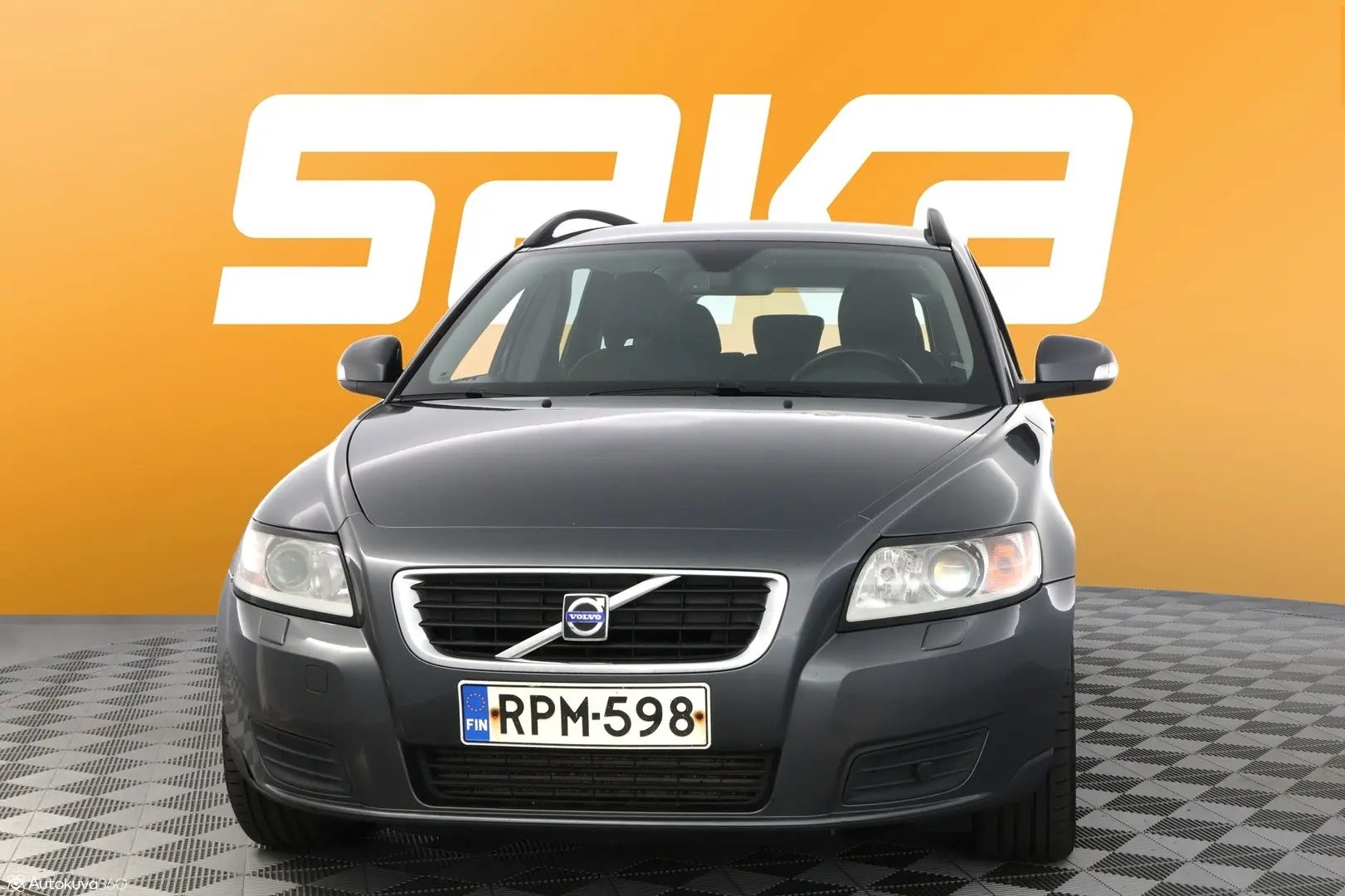 Car Image - 6V0ae4keGoz3hEZKxl3BVU