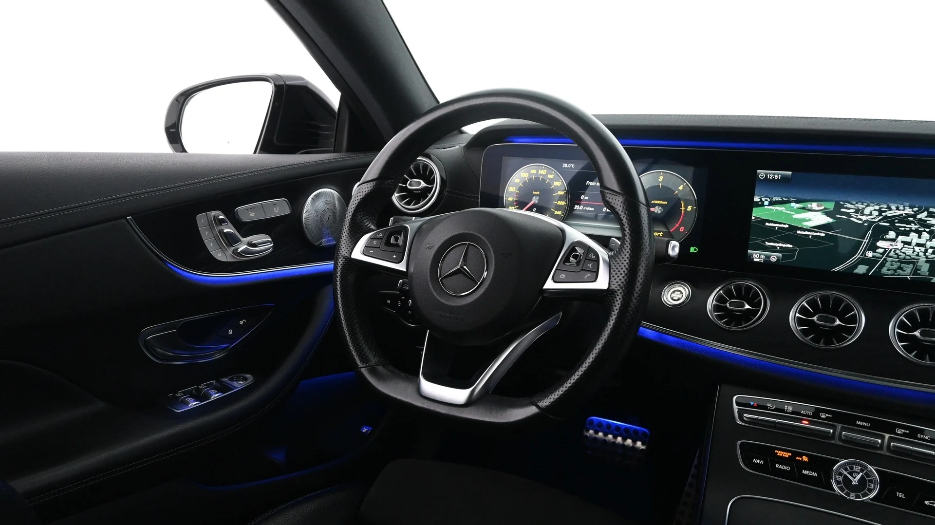 Car Image - 4YkzpIhcEmOtJVZ2lkg8Mb