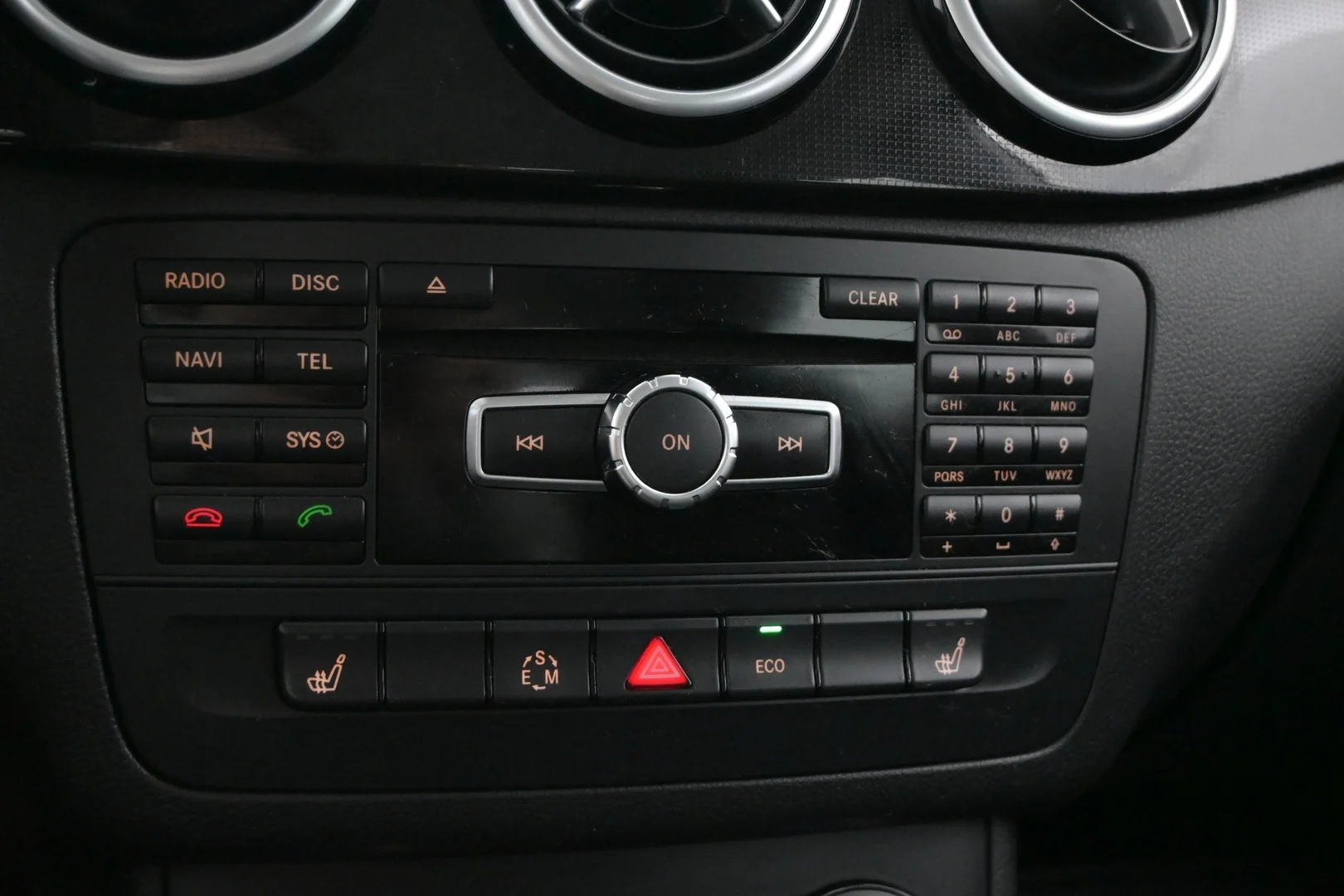 Car Image - 6Sl2BsVmZKFT3BxSWNHJYv