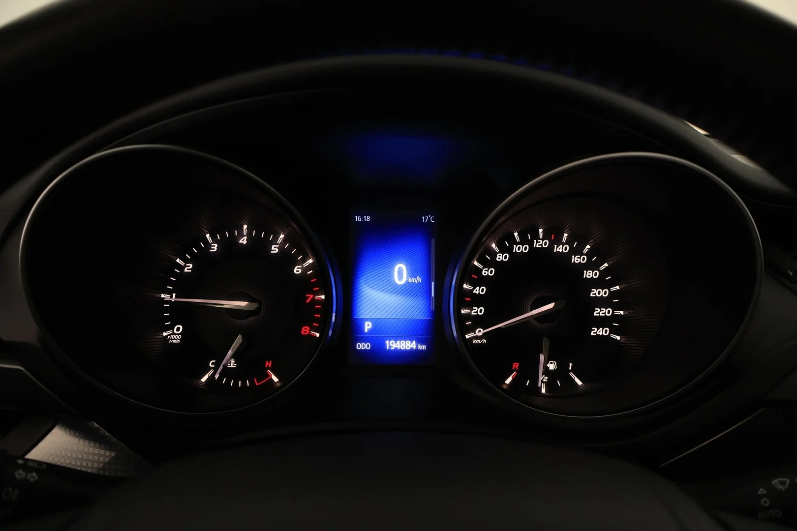 Car Image - 6oCTUAYcg6PTwJvY11lVRn