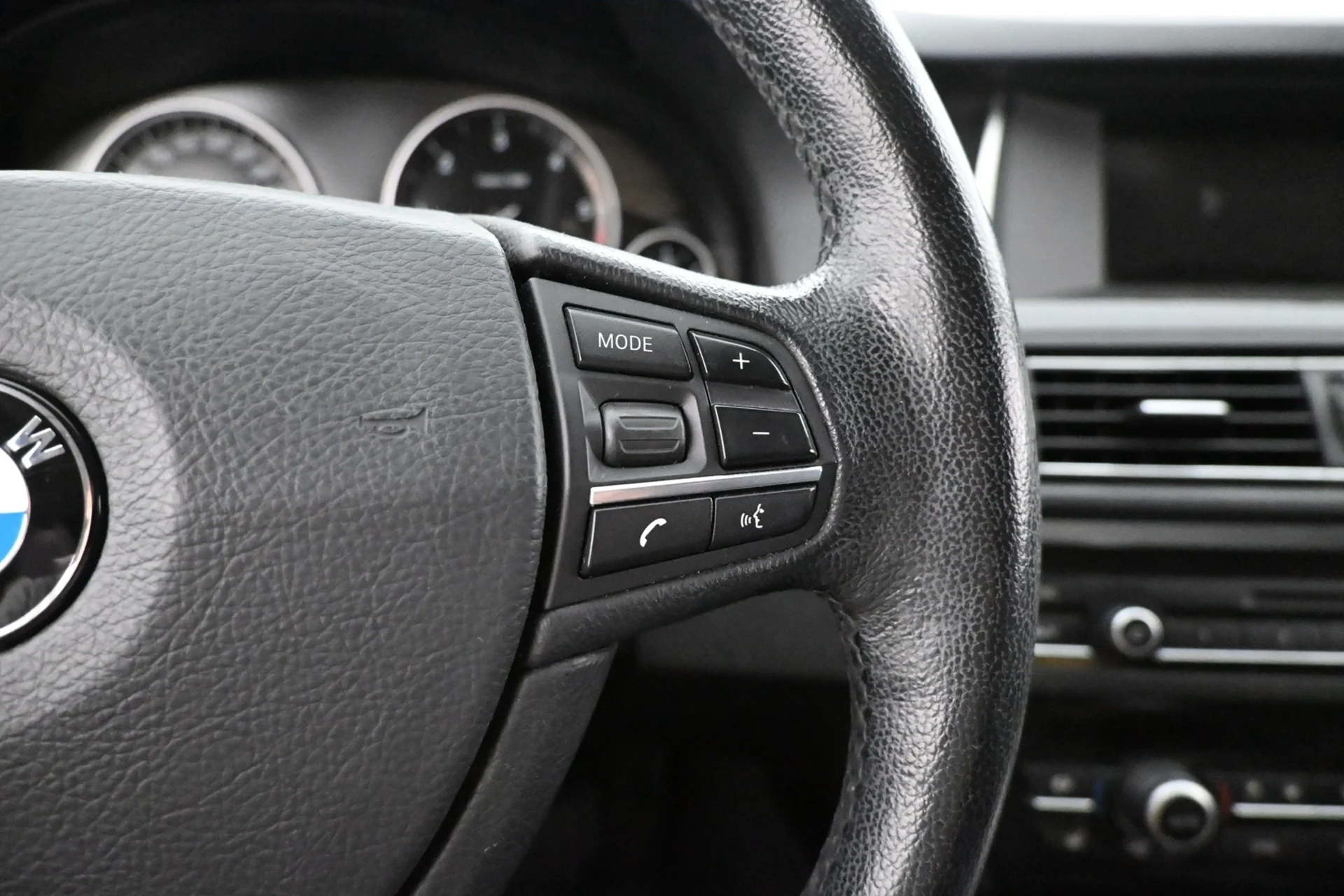 Car Image - 2iCYqVT1Ztpr4IeptAMqD6