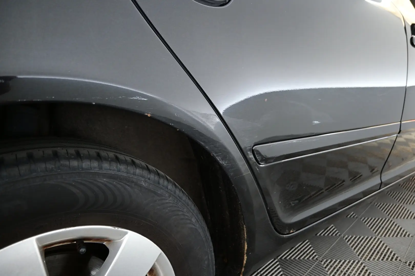 Car Image - mg2vJldTOdFbKZNs4RcwH