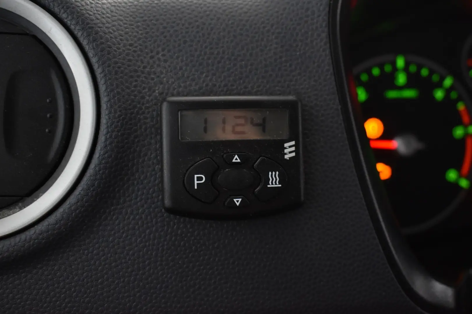 Car Image - 5ZZ2DUzBRIzwzhZ1yvZtVz