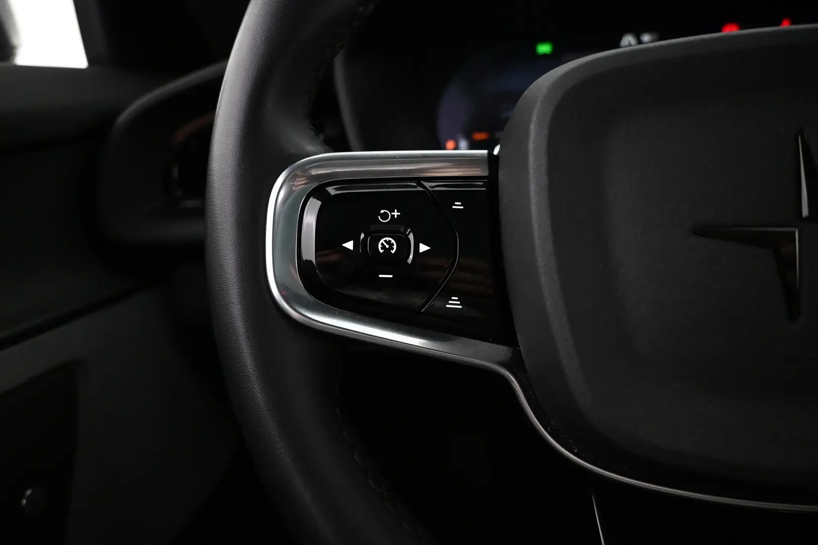 Car Image - 2zCdrEh9g3rL1hyImlrNFK