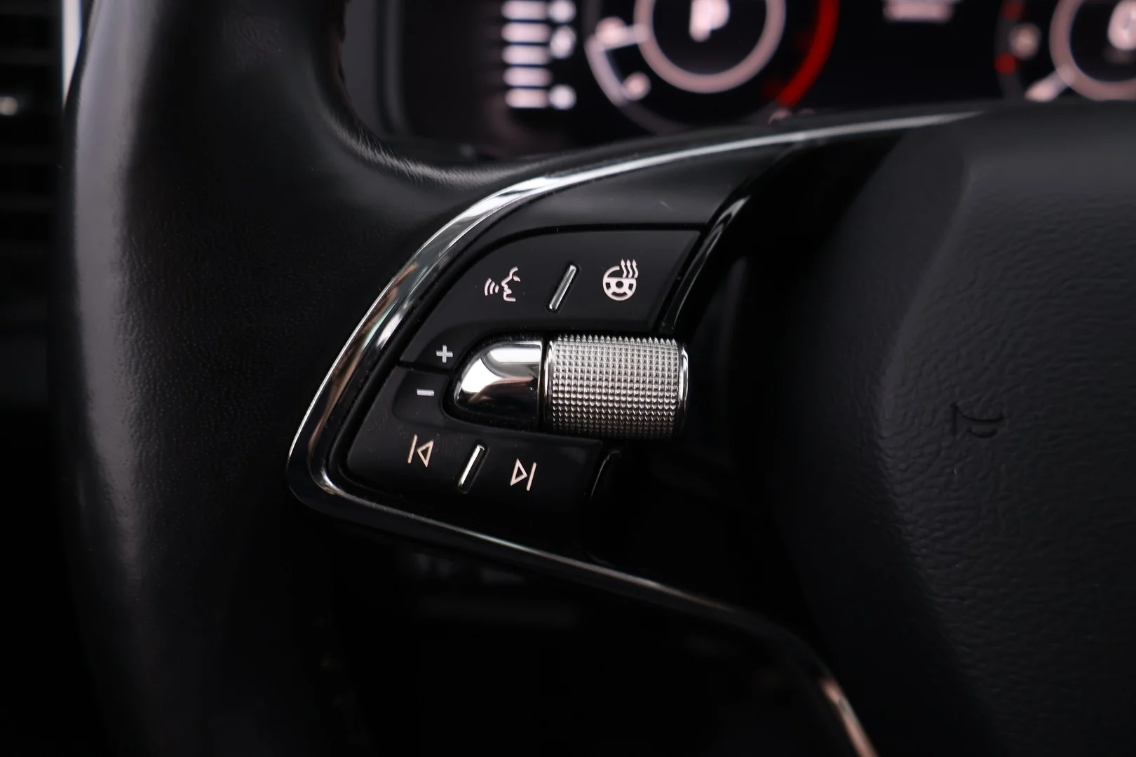 Car Image - 6HlyeyhtvTn4Teg5l5nDWd