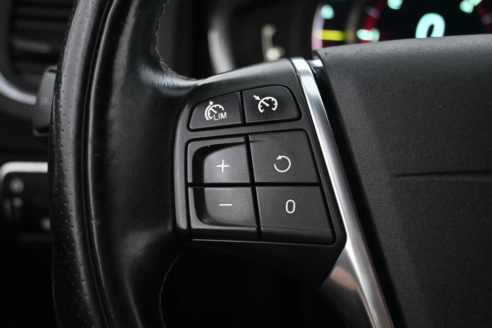 Car Image - 5gOW6otbR2yrBh3I7ttyCd