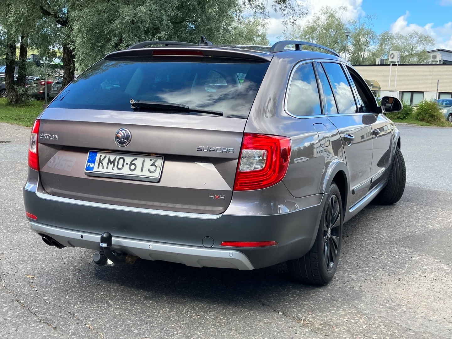 Car Image - 15cF98CdHdIA0FFxiVBtcY