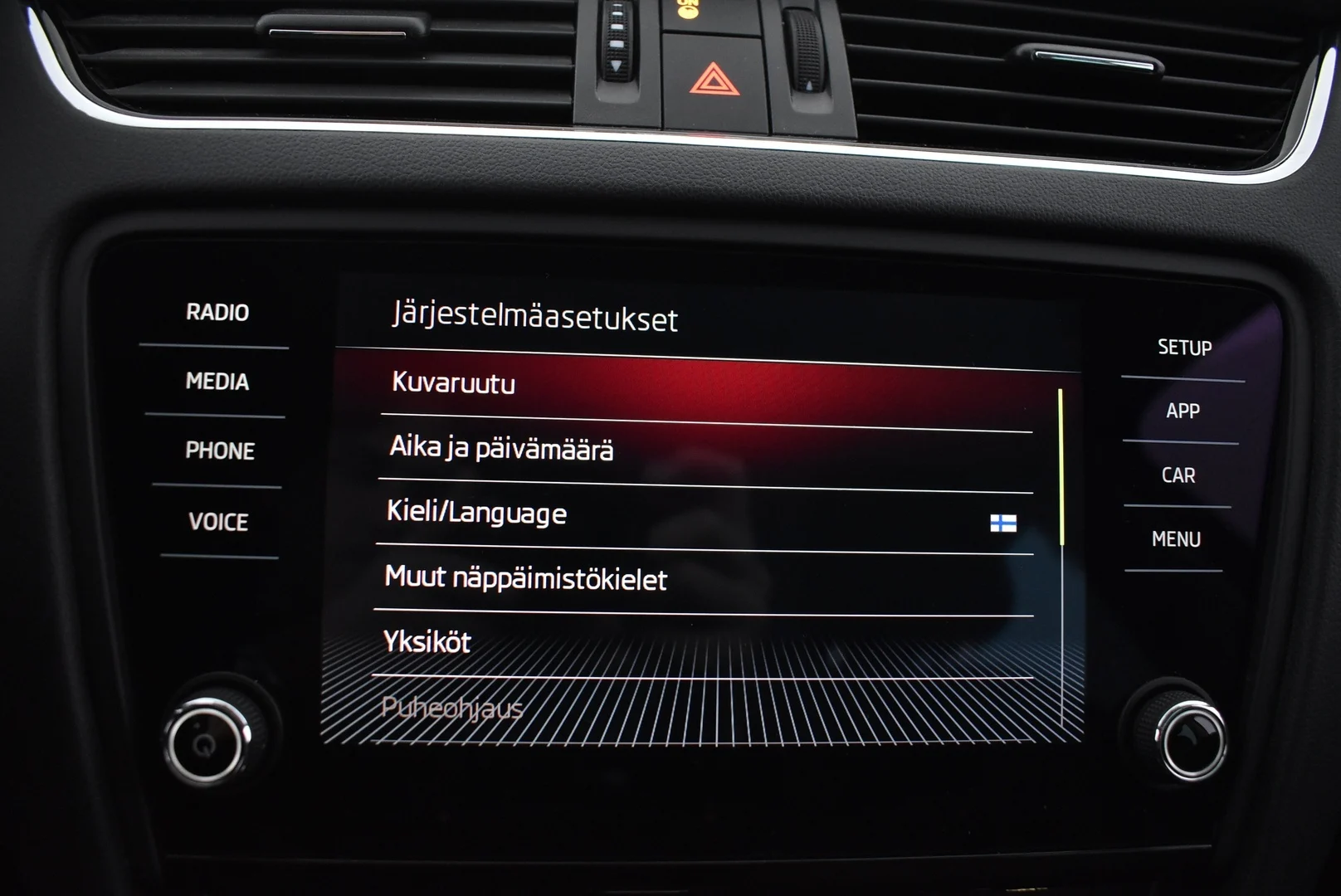 Car Image - 1ll8sL7zBdllNXtlfvDOSF