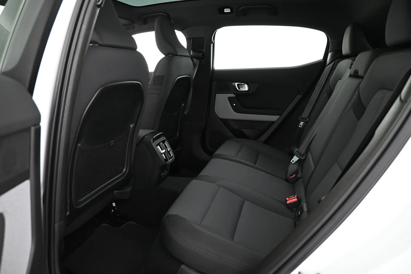 Car Image - 4r5aKZhoplGZQzOa5oYzGG