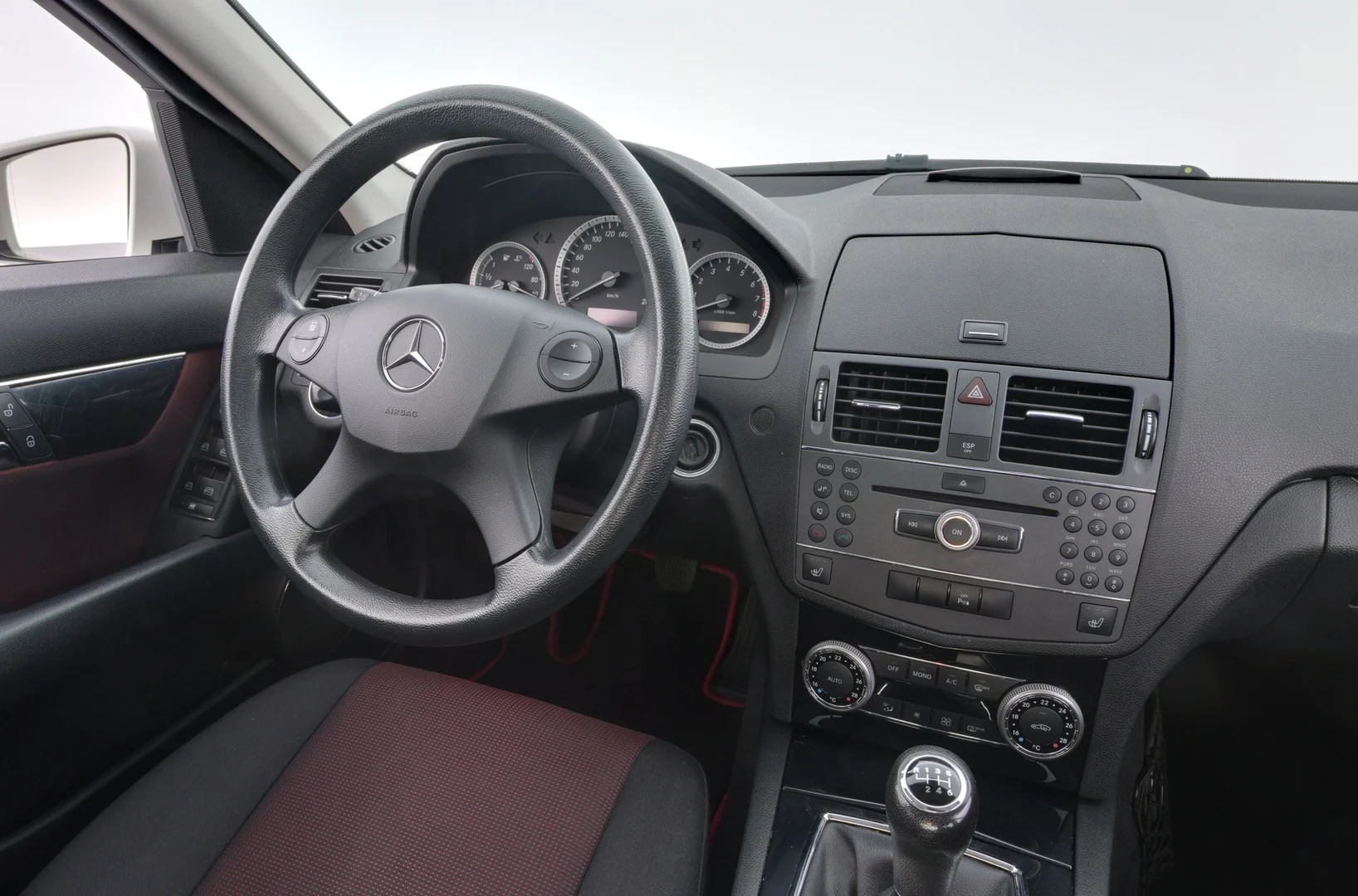 Car Image - 250wZNHzF7OKVX5KleWge2