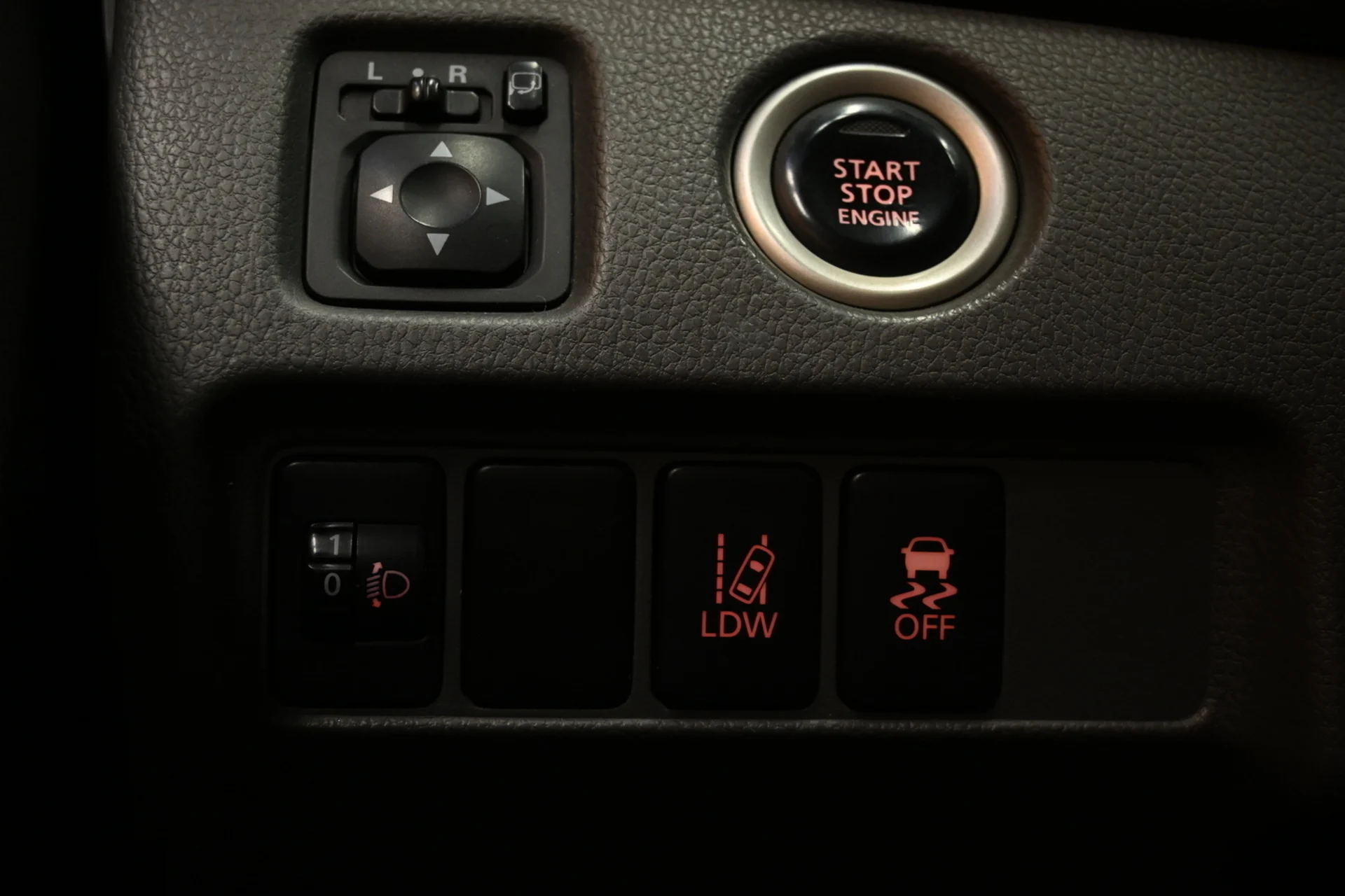 Car Image - yDwy7qaFSl5lxoPmQ6DZX
