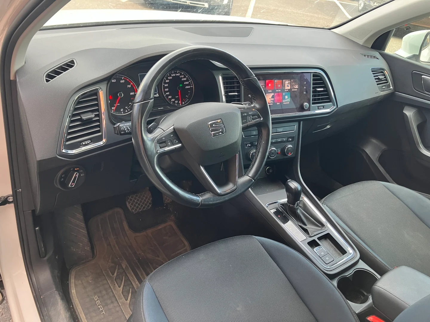 Car Image - 4L42kVXMlqwXO5GJKeHN8j