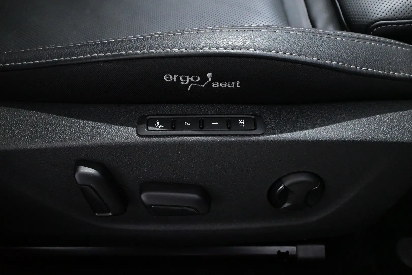 Car Image - 3Pv3eAf7zdrrwhhk27njfv