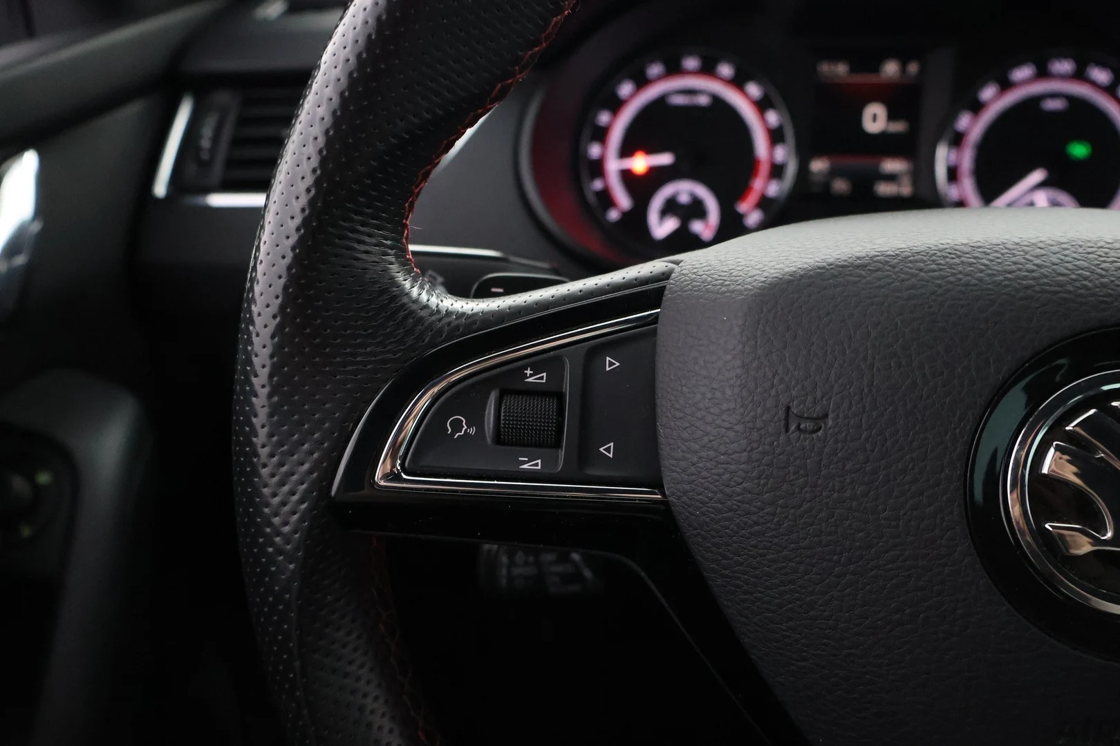 Car Image - MPrRYnI2XczWXDxOfvNVT