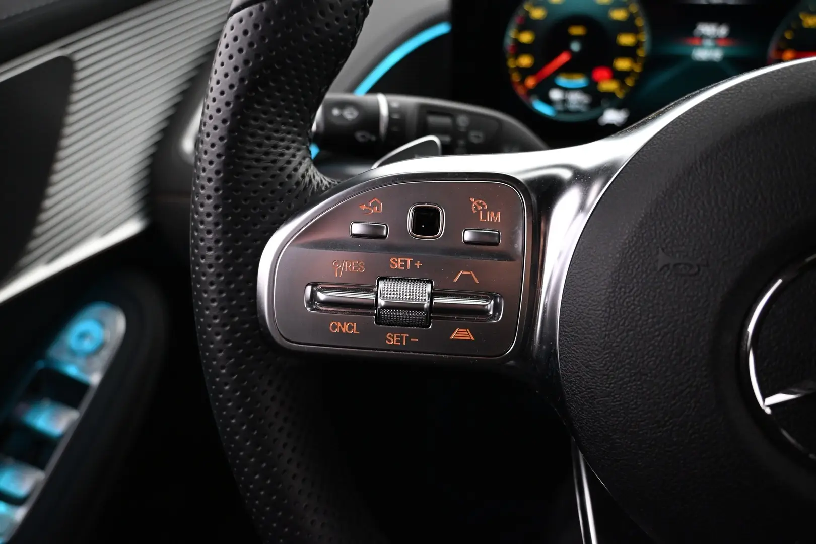 Car Image - 5bRfxjfElY78DNKpPScIrM