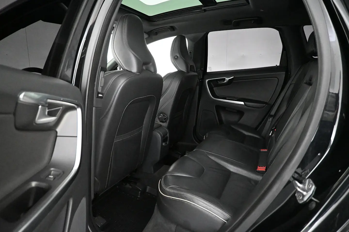 Car Image - cT3Cyn2OZ4fWdPzFYq3Wa