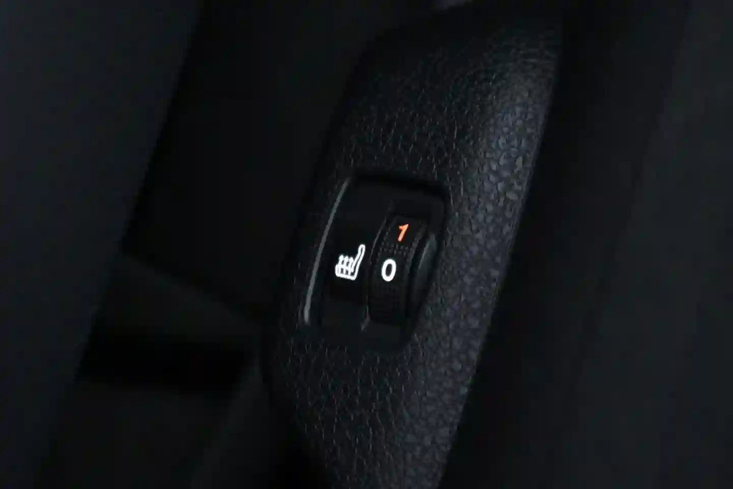 Car Image - 1jWOcEUQr0foGIJOD8Esfb