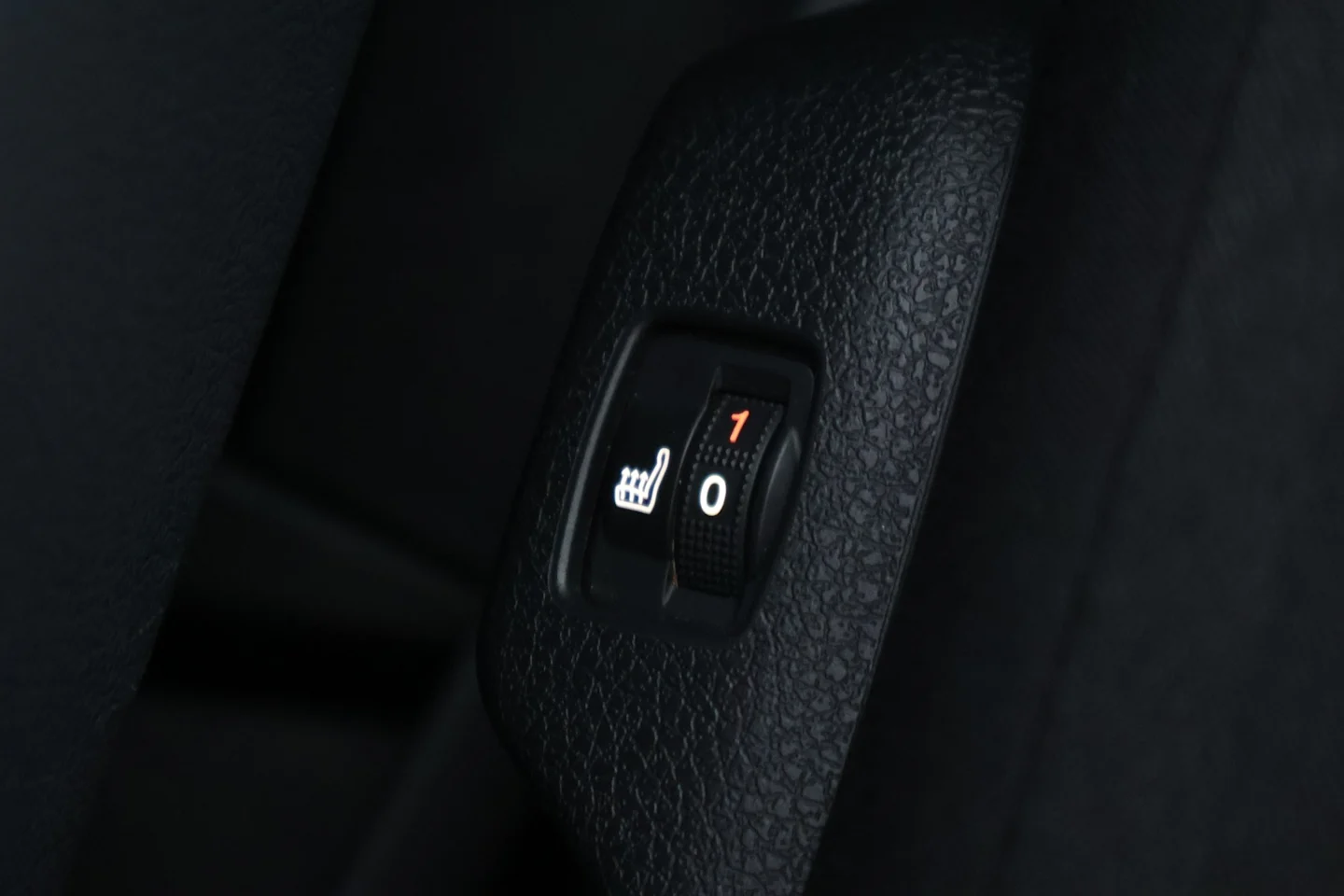 Car Image - 1jWOcEUQr0foGIJOD8Esfb
