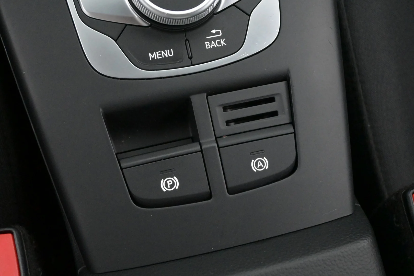 Car Image - 2rGMD2l5M6o9oUrx7TtkWC