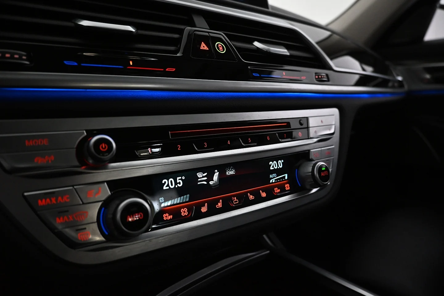 Car Image - 6HaWT749U0YPhziEg579IT