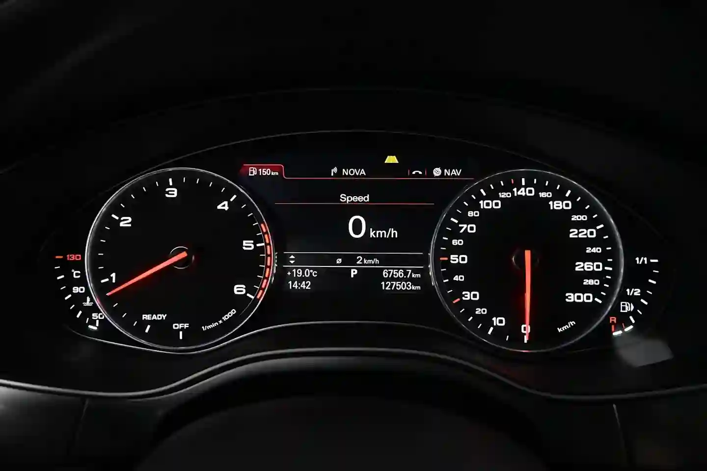 Car Image - 4vZA4TXxZTKUvXRzIKnhdy